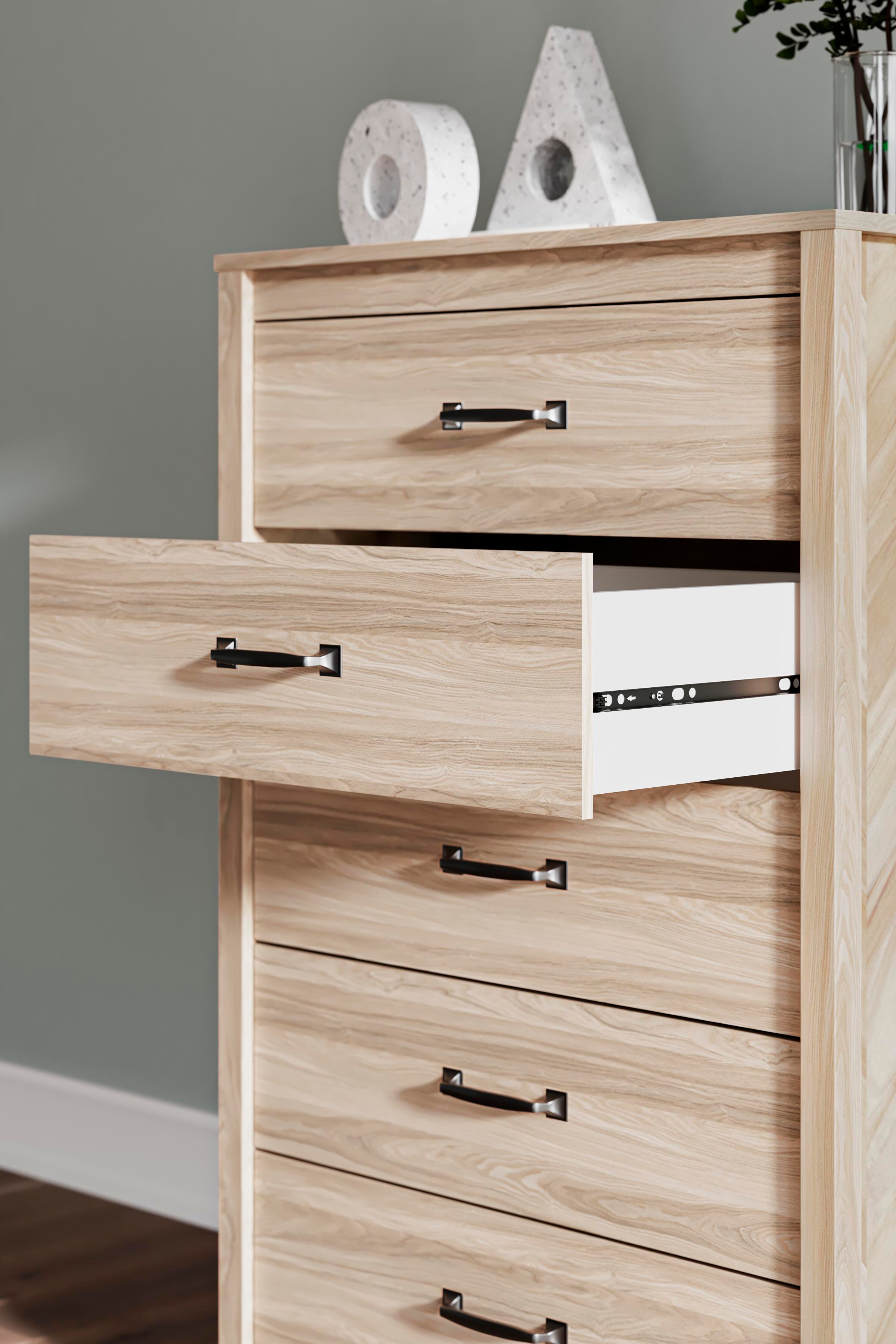 Battelle Chest of Drawers - Luxury Home Furniture (MI)