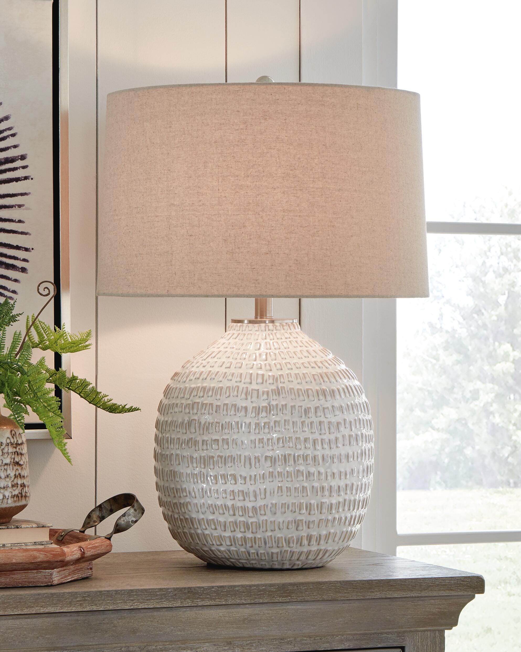Jamon Table Lamp - Luxury Home Furniture (MI)
