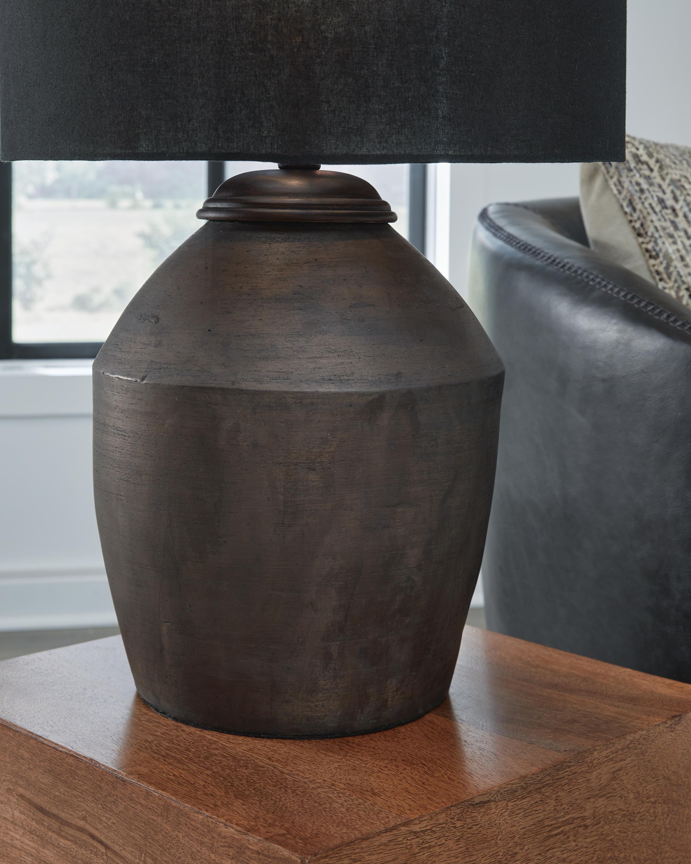 Naareman Lamp Set - Luxury Home Furniture (MI)