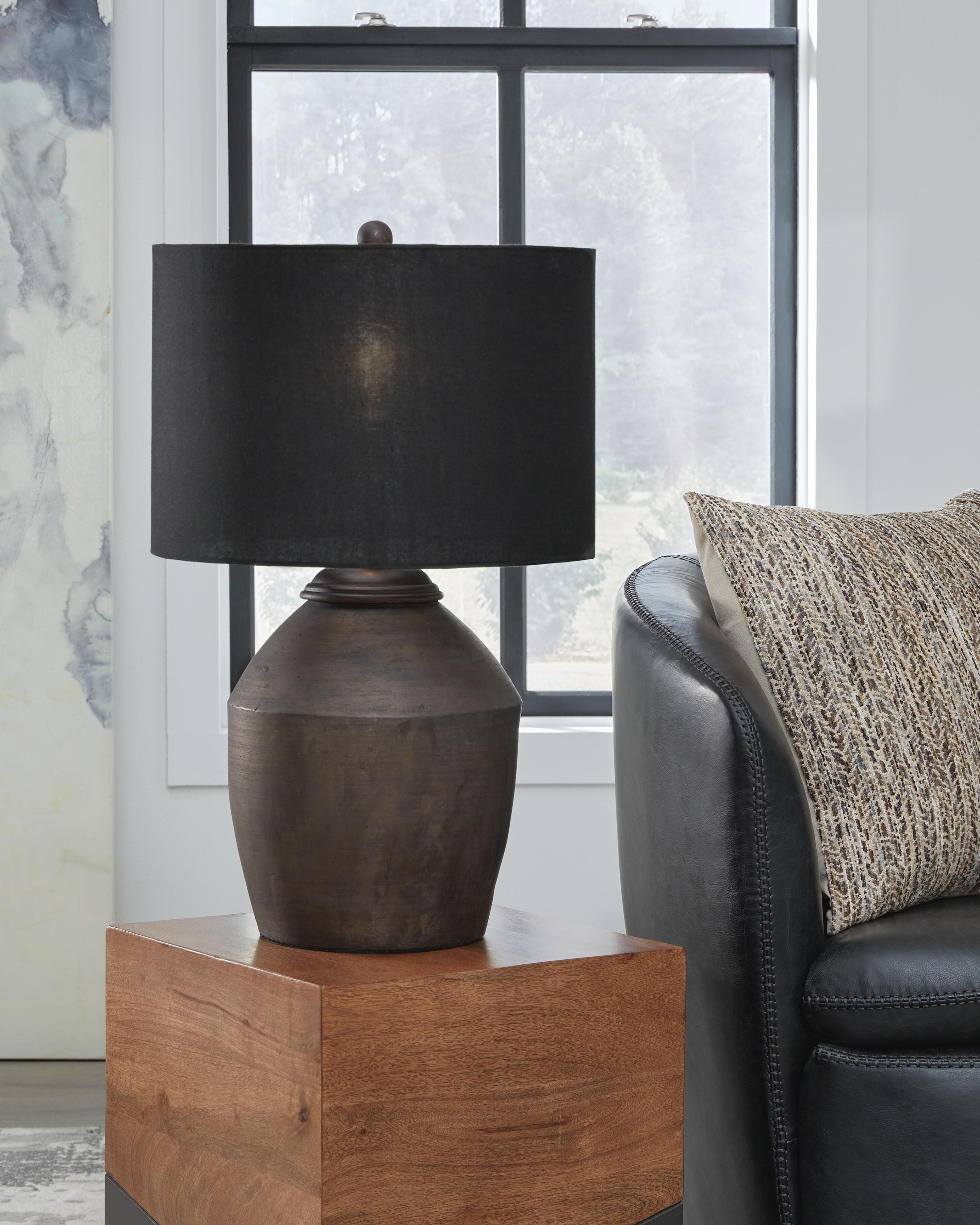 Naareman Lamp Set - Luxury Home Furniture (MI)