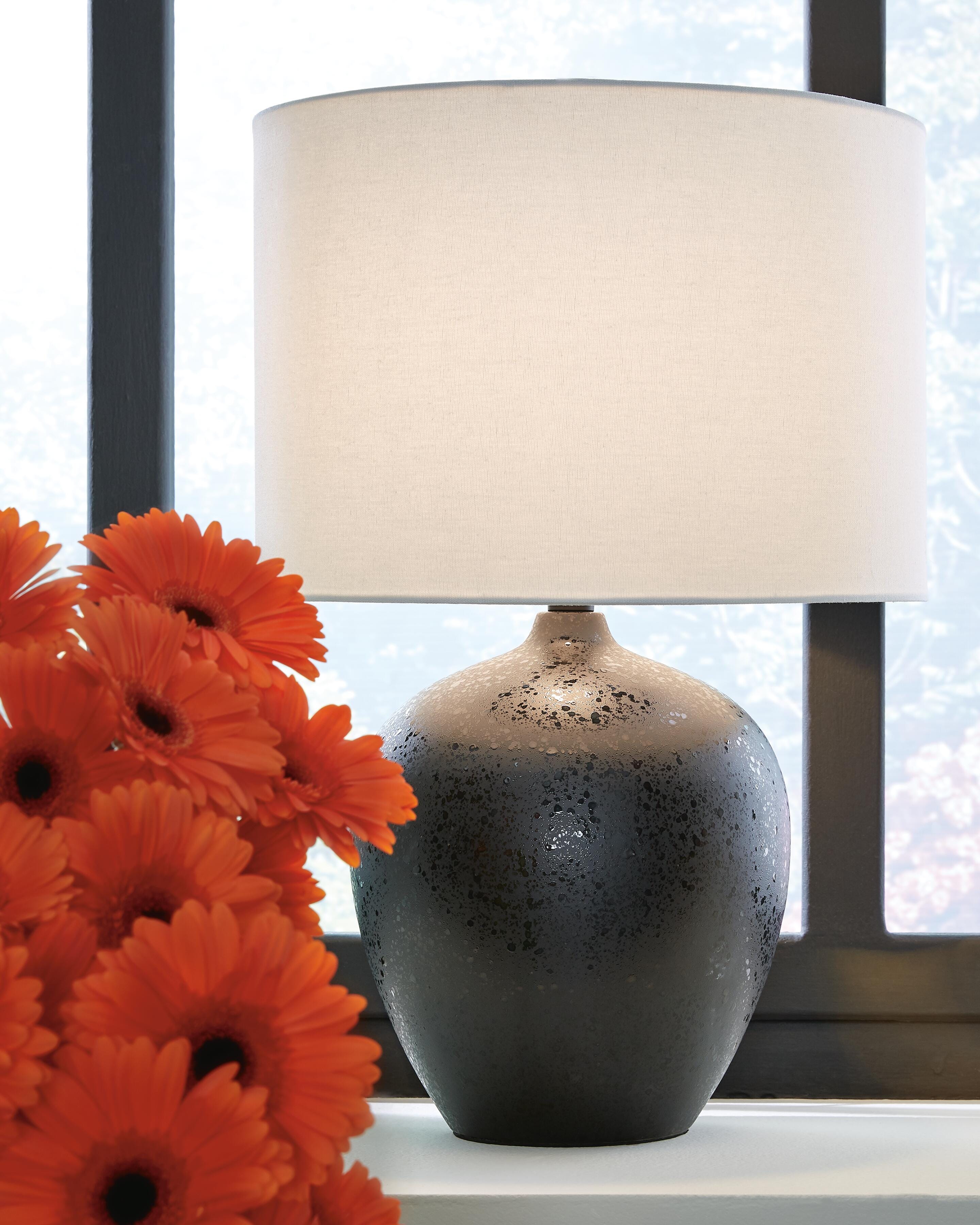 Ladstow Lamp Set - Luxury Home Furniture (MI)