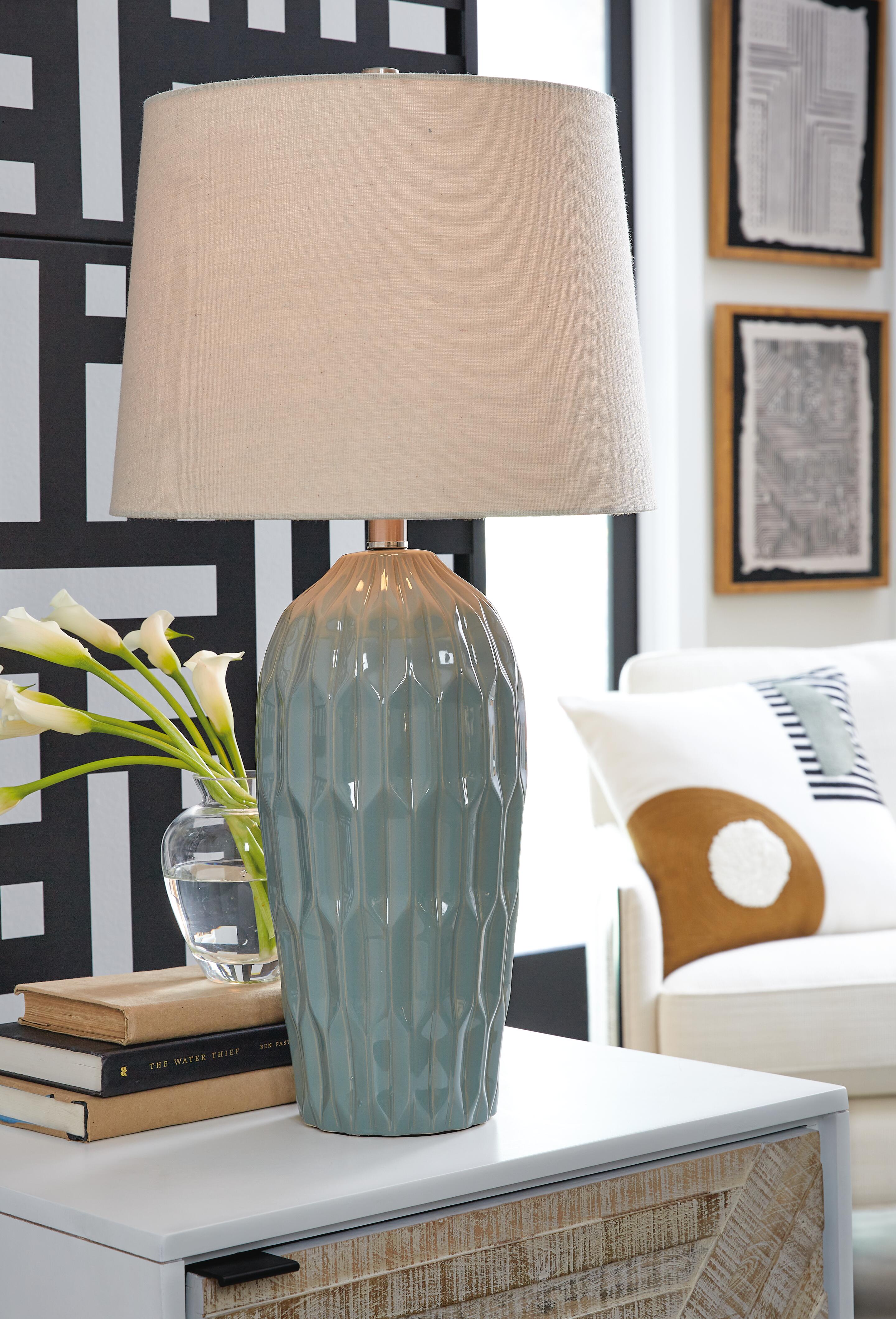 Hadbury Table Lamp (Set of 2) - Luxury Home Furniture (MI)