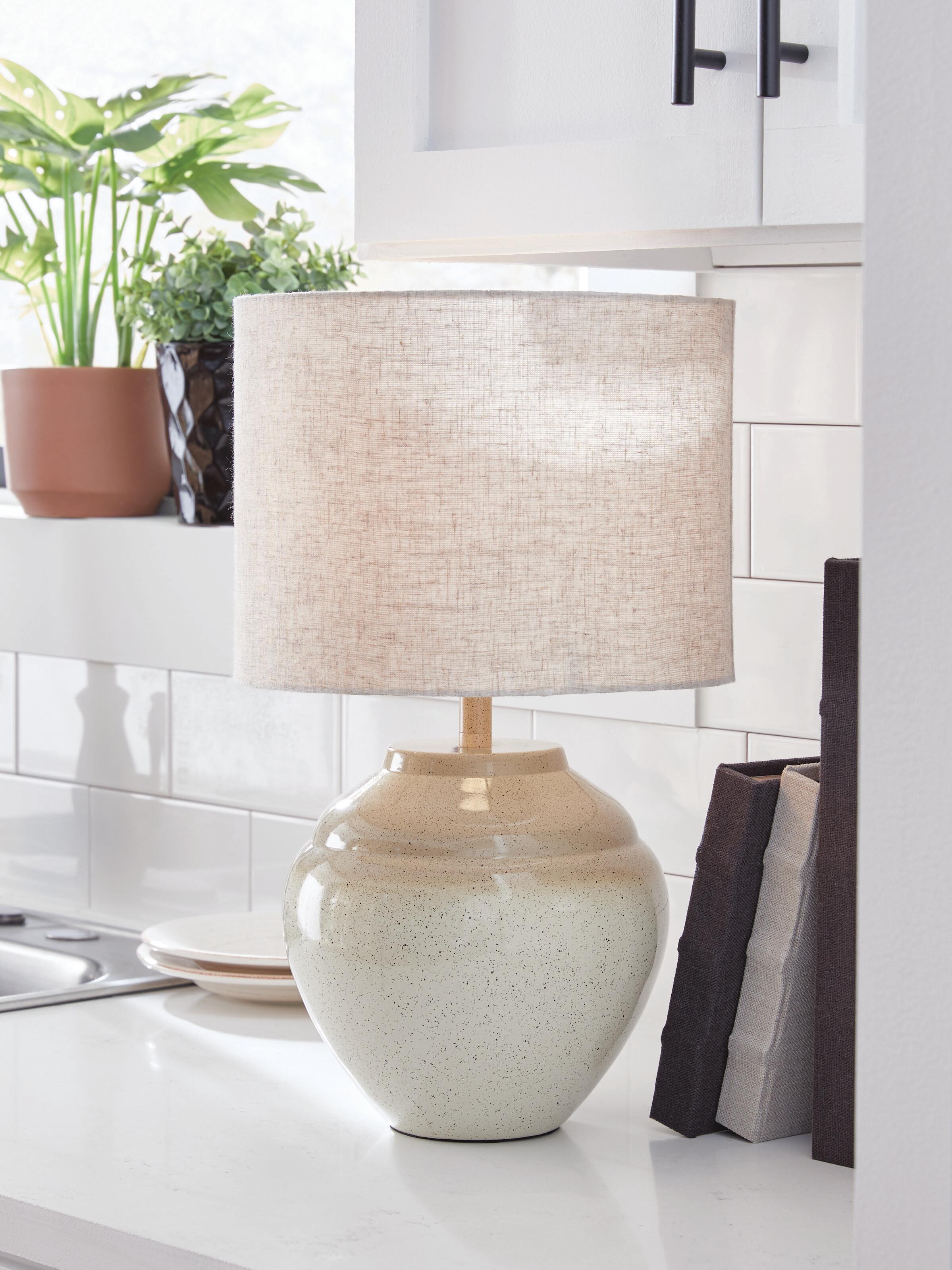 Waldish Table Lamp - Luxury Home Furniture (MI)