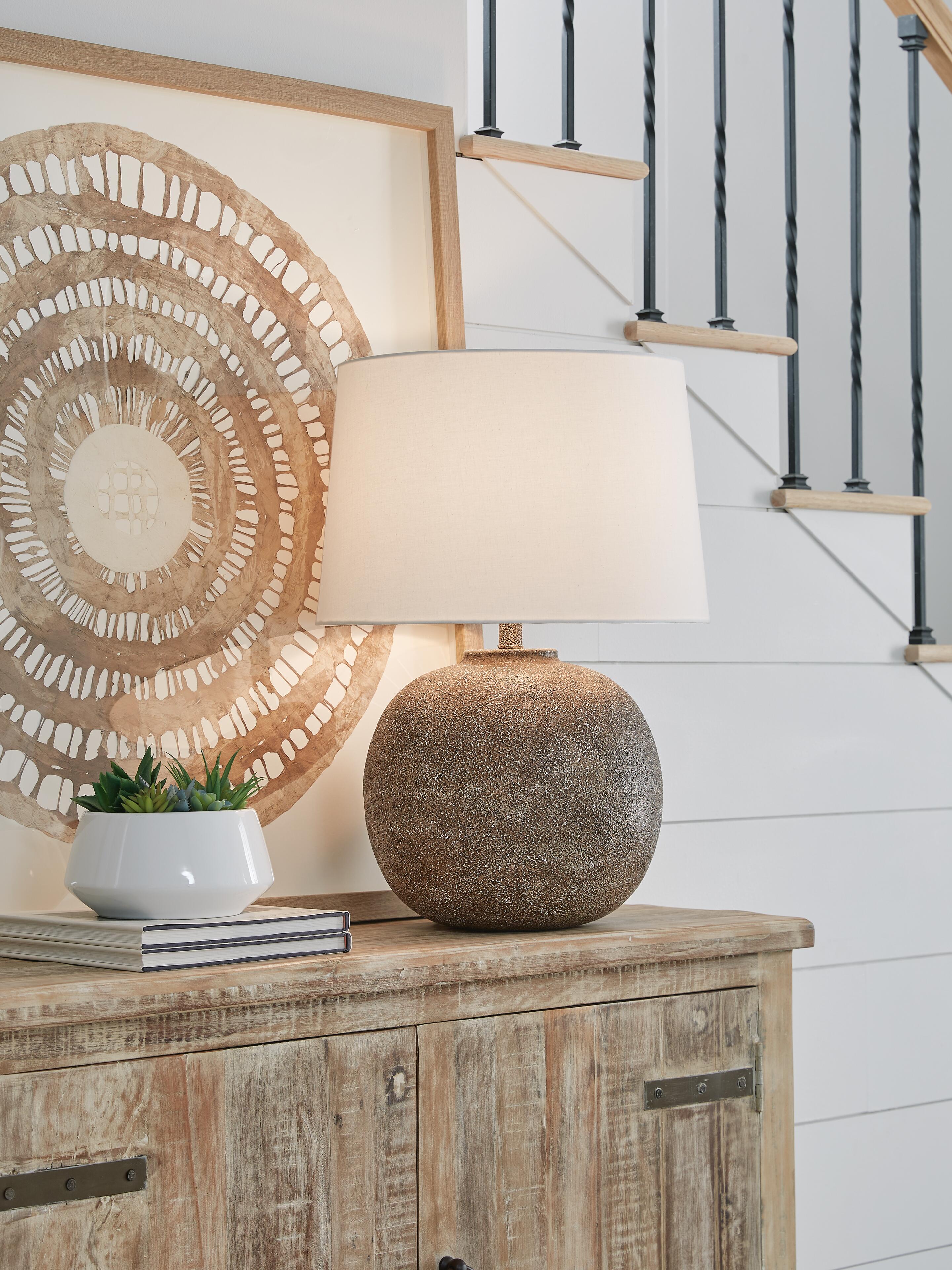 Neavesboro Lamp Set - Luxury Home Furniture (MI)
