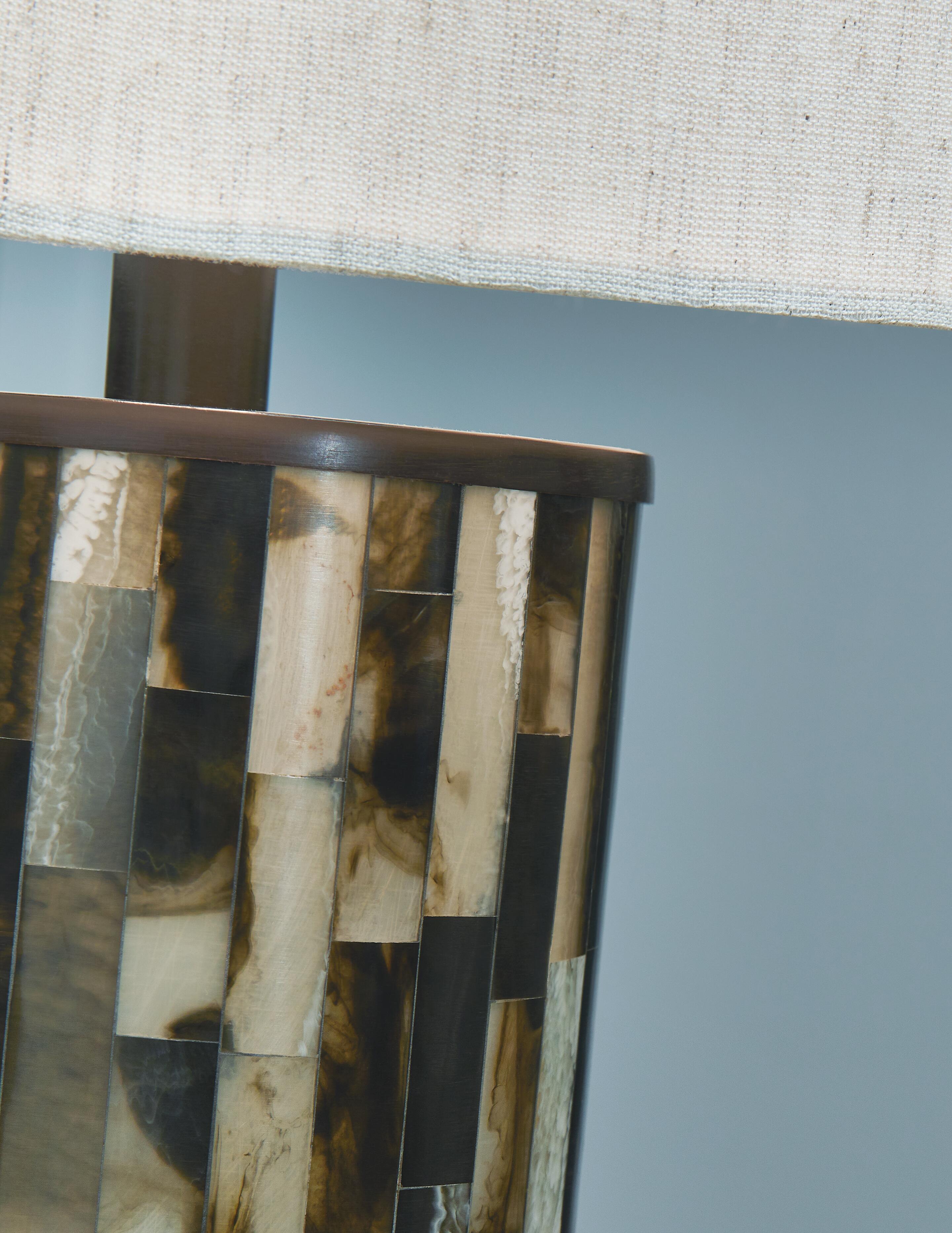 Ellford Table Lamp - Luxury Home Furniture (MI)