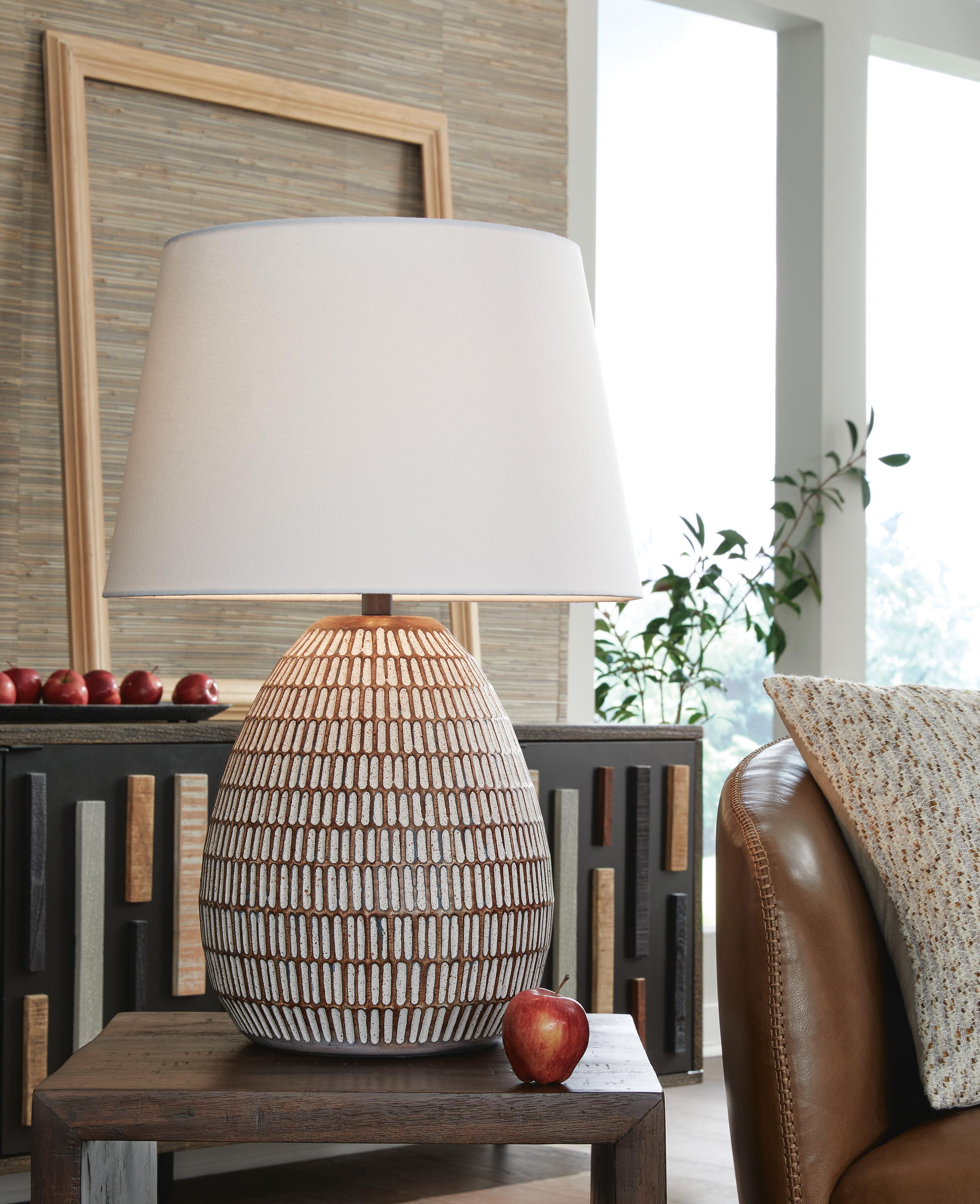 Darrich Lamp Set - Luxury Home Furniture (MI)