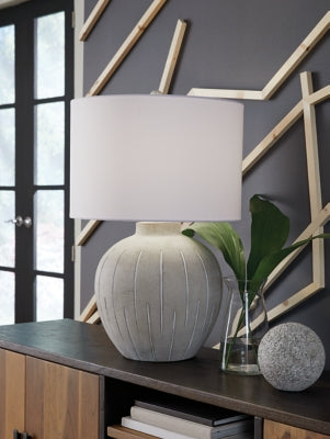 Calbert Table Lamp - Luxury Home Furniture (MI)