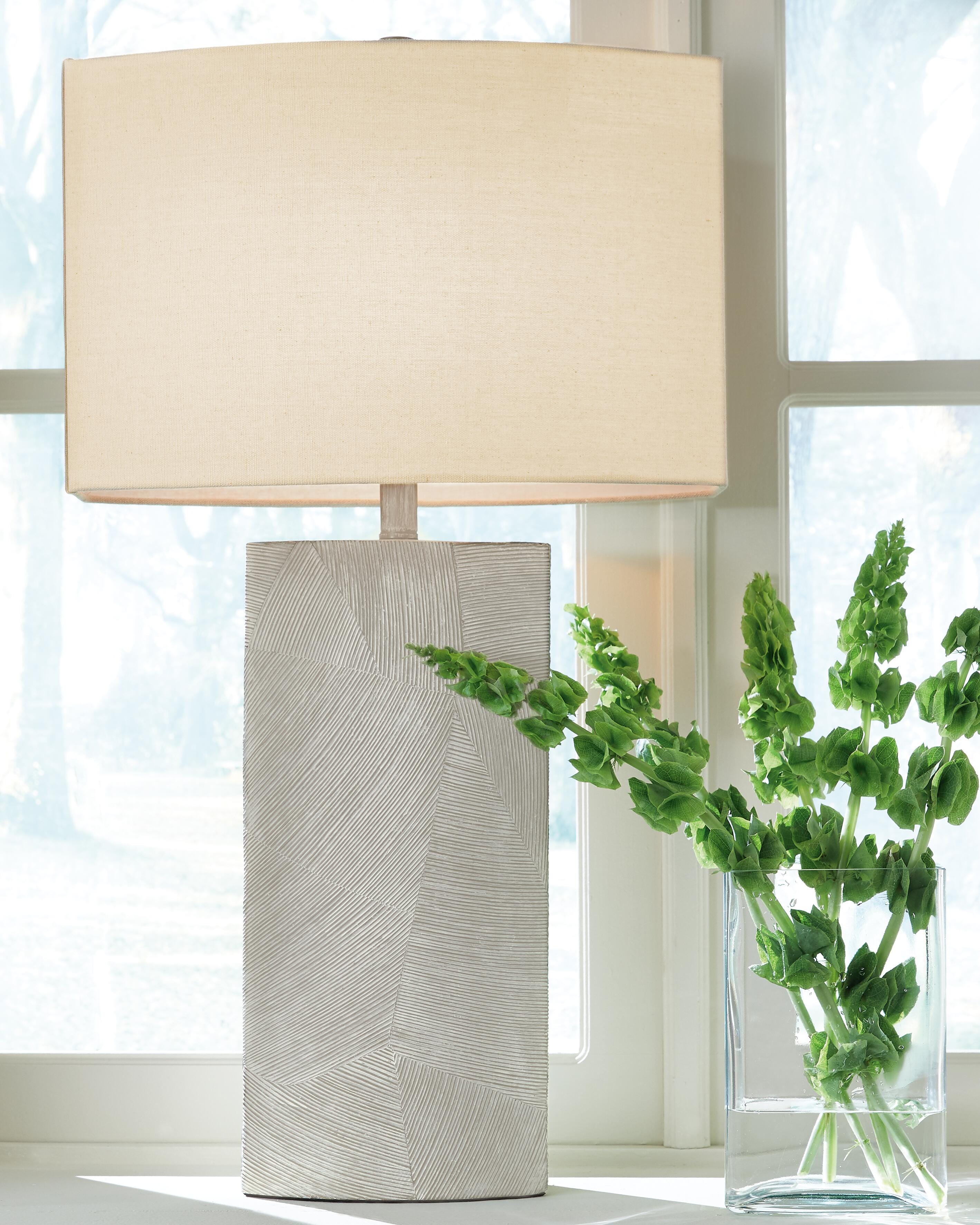 Bradard Lamp Set - Luxury Home Furniture (MI)