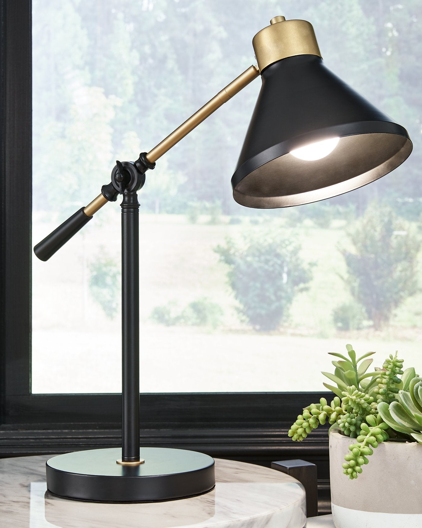 Garville Desk Lamp - Luxury Home Furniture (MI)