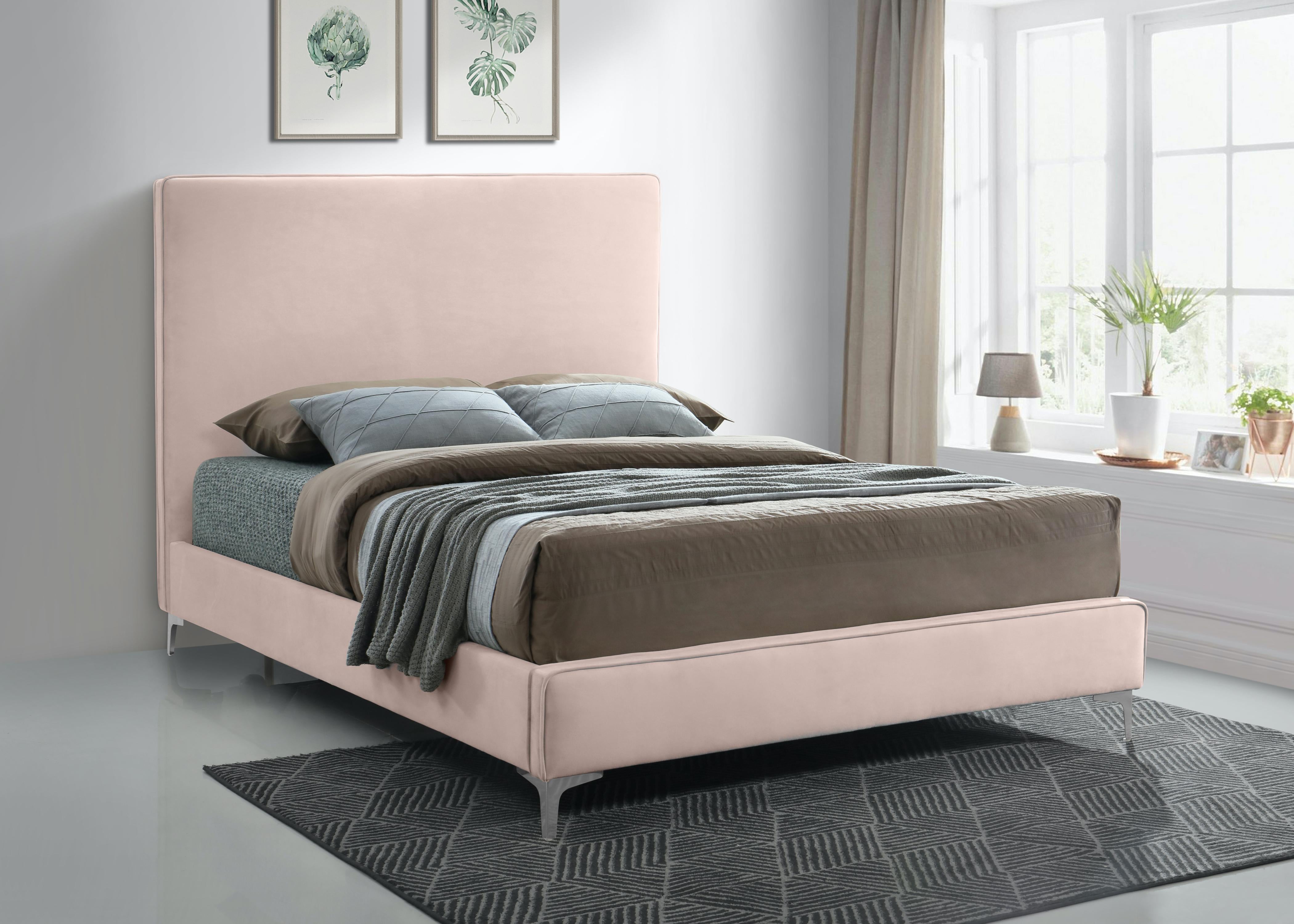 Geri Pink Velvet Queen Bed - Luxury Home Furniture (MI)