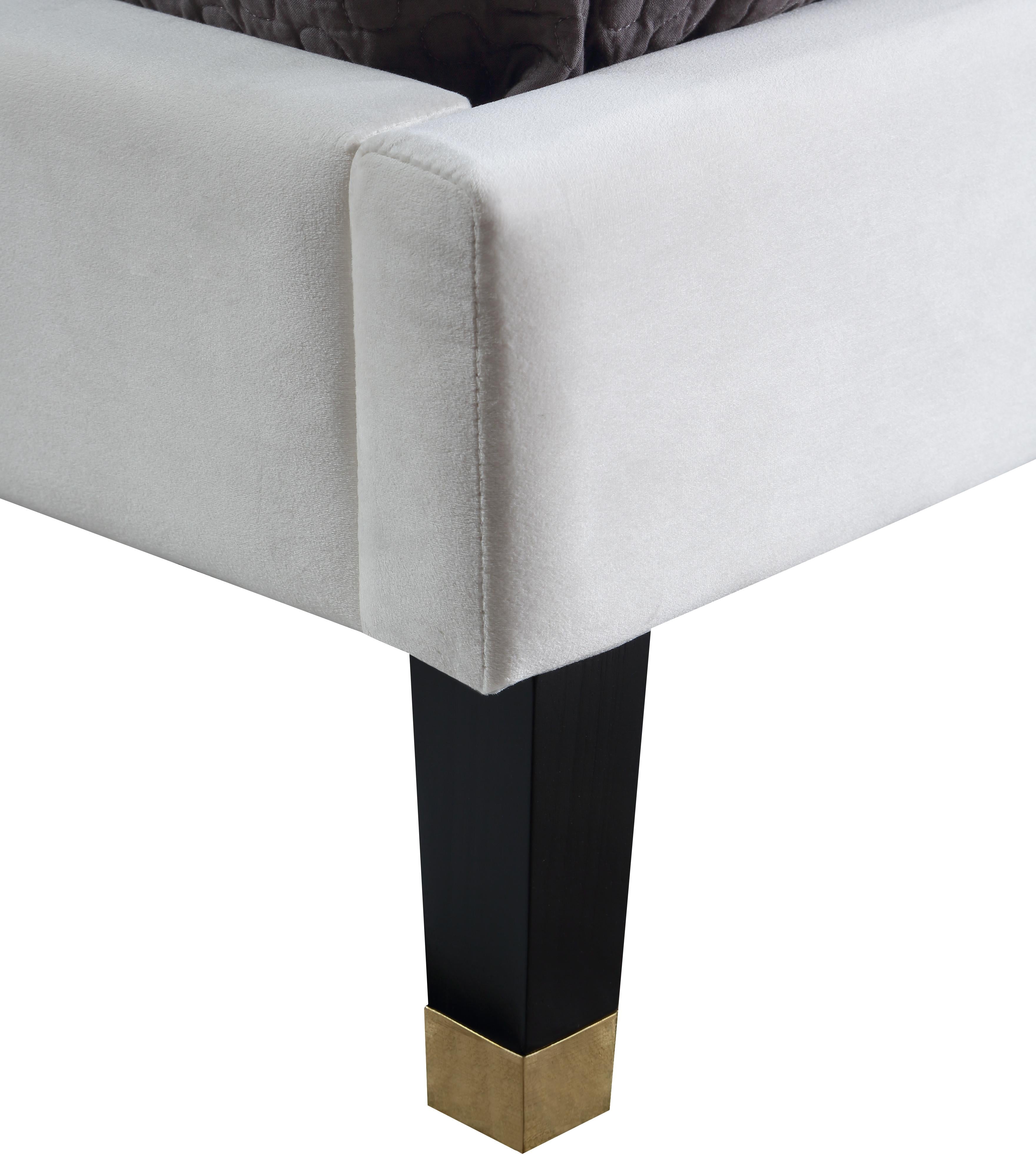 Harlie Cream Velvet Queen Bed - Luxury Home Furniture (MI)