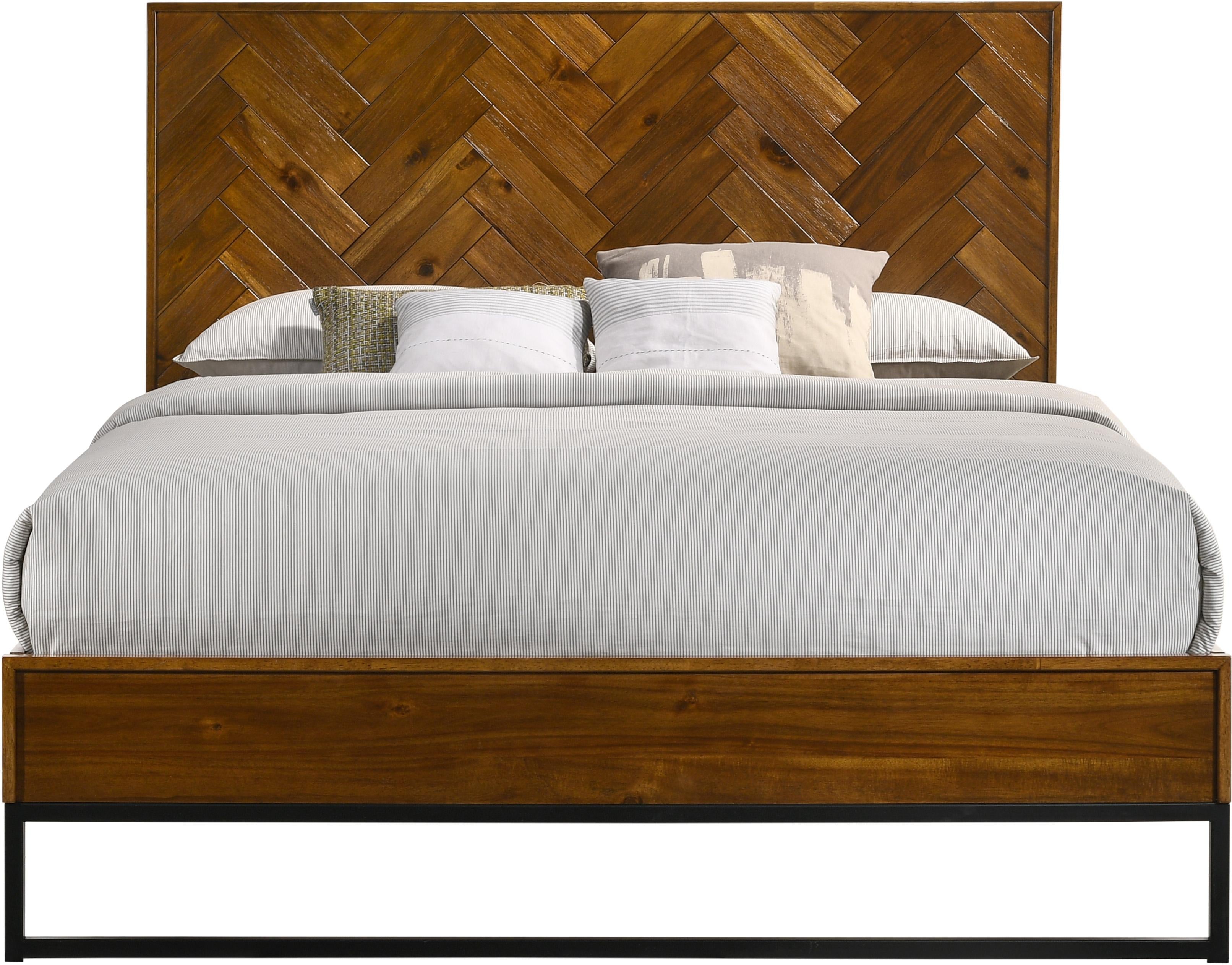 Reed Antique Coffee Queen Bed (3 Boxes) - Luxury Home Furniture (MI)