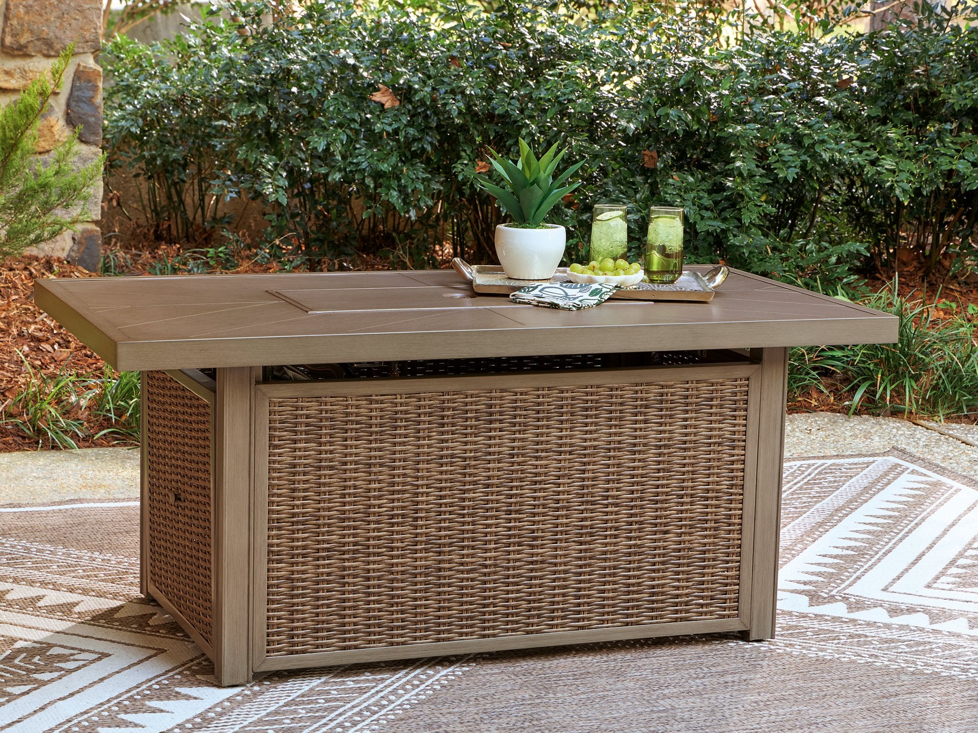 Laguna Heights Outdoor Fire Pit Table - Luxury Home Furniture (MI)