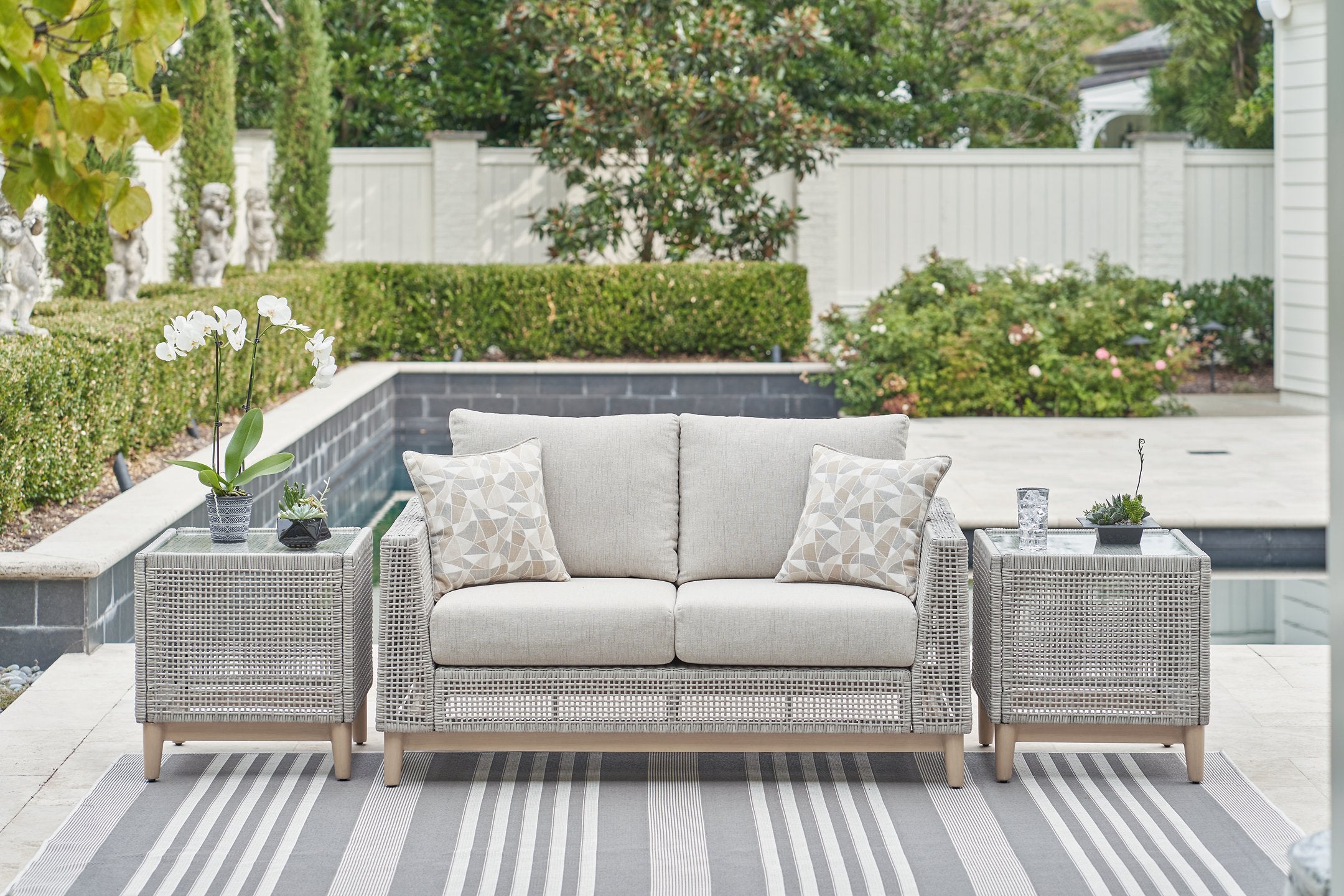 Seton Creek Outdoor Seating Set - Luxury Home Furniture (MI)