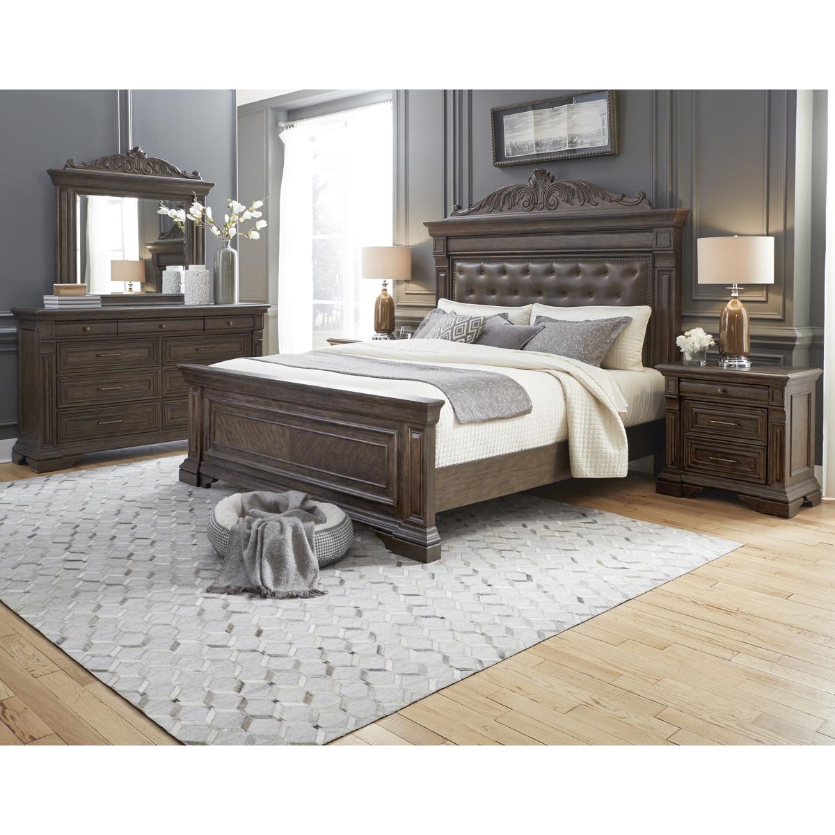 Pulaski Bedford Heights King Panel Bed in Estate Brown - Luxury Home Furniture (MI)