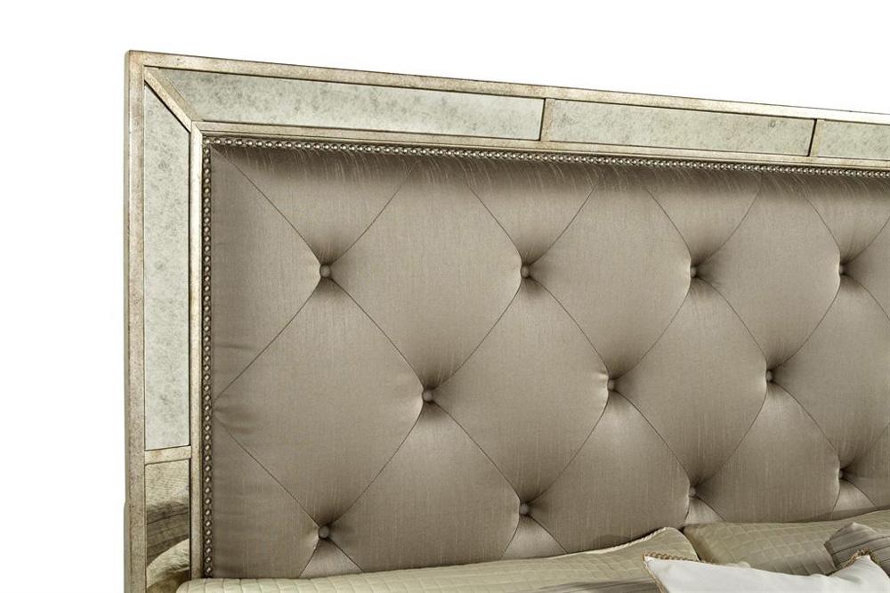 Pulaski Farrah California King Panel Bed with Tufting in Metallic