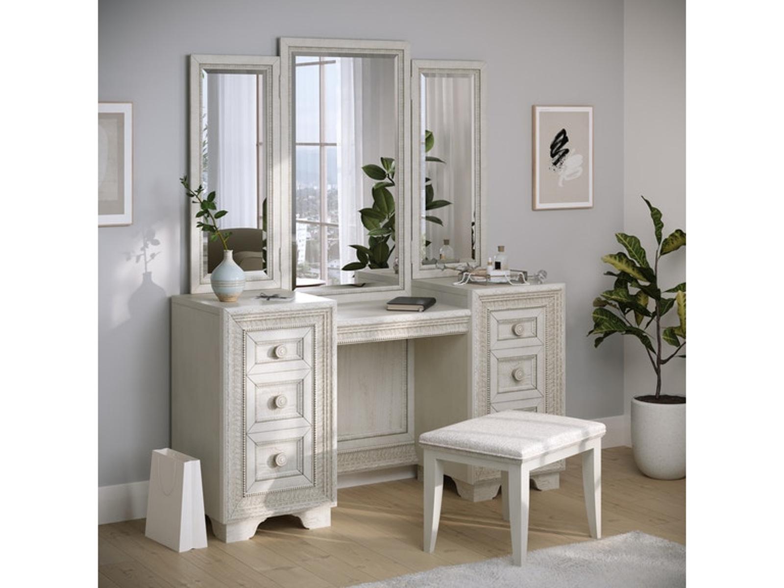 Pulaski Furniture Camila Vanity Stool in Light Wood - Luxury Home Furniture (MI)
