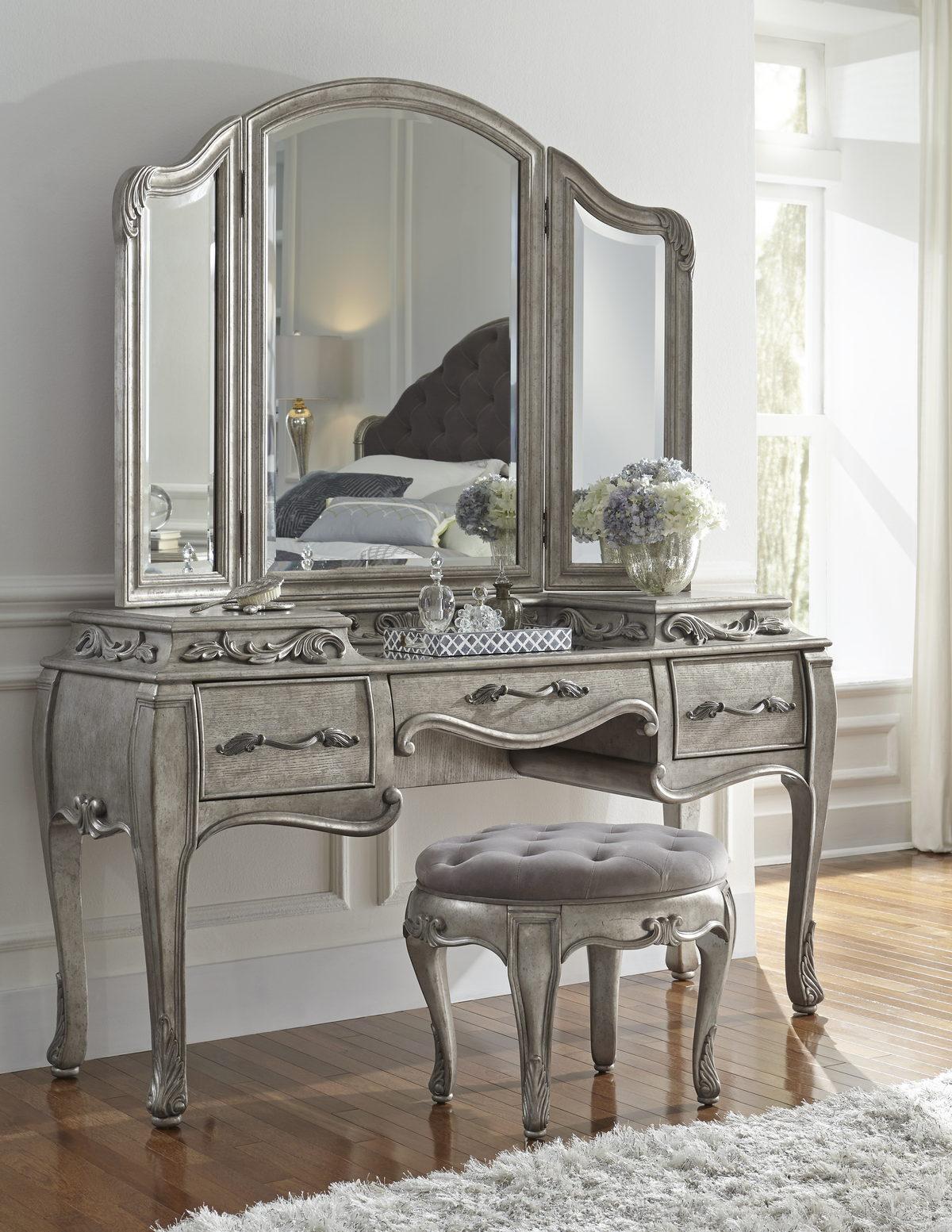 Pulaski Rhianna Vanity Stool in Silver Patina - Luxury Home Furniture (MI)