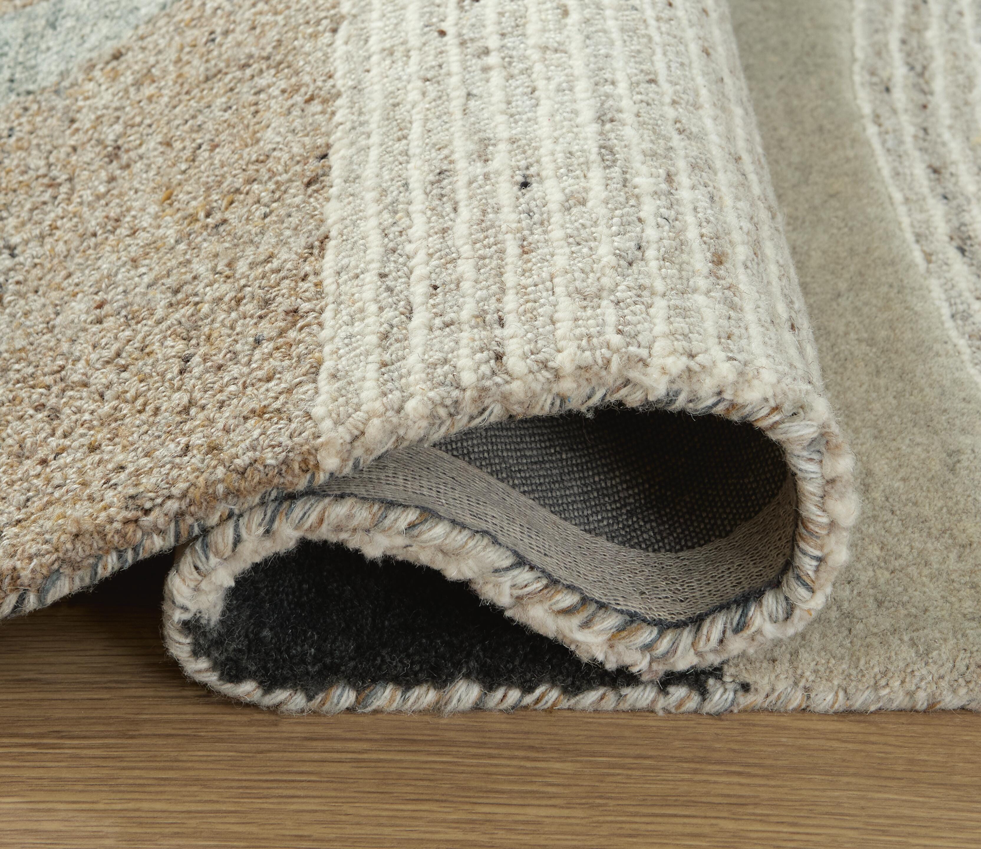 Edrickhill 5' x 7' Rug - Luxury Home Furniture (MI)