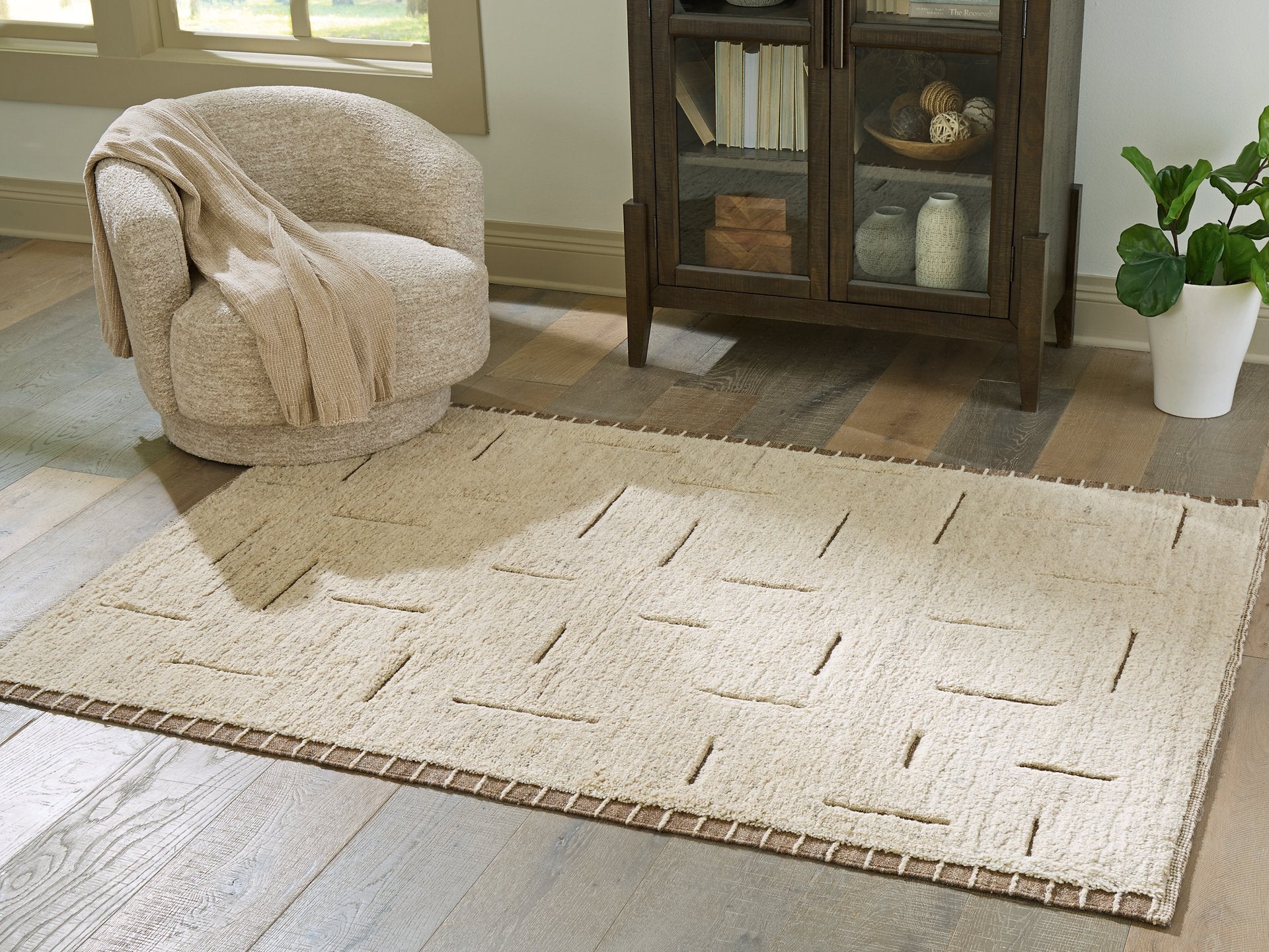 Clayman Rug - Luxury Home Furniture (MI)