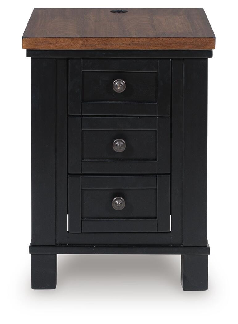 Wildenauer Chairside End Table - Luxury Home Furniture (MI)