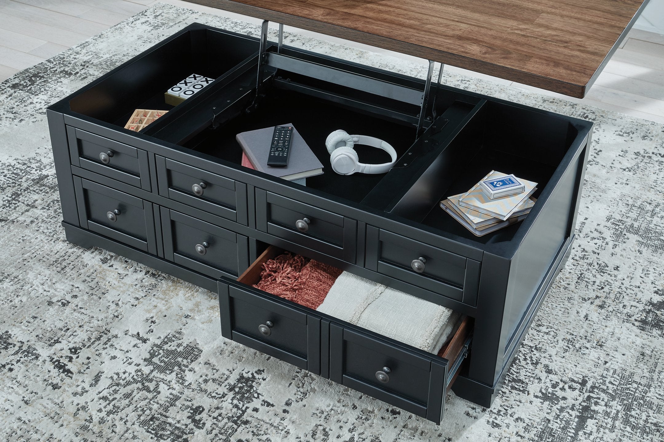 Wildenauer Lift-Top Coffee Table - Luxury Home Furniture (MI)