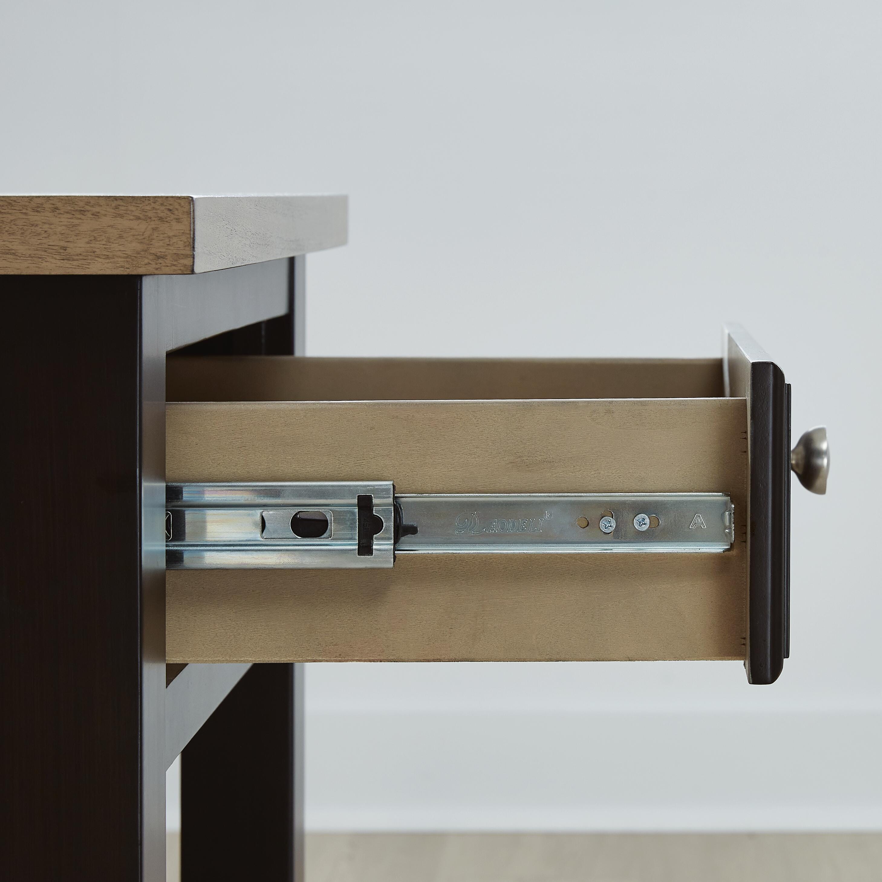 Drazmine End Table - Luxury Home Furniture (MI)