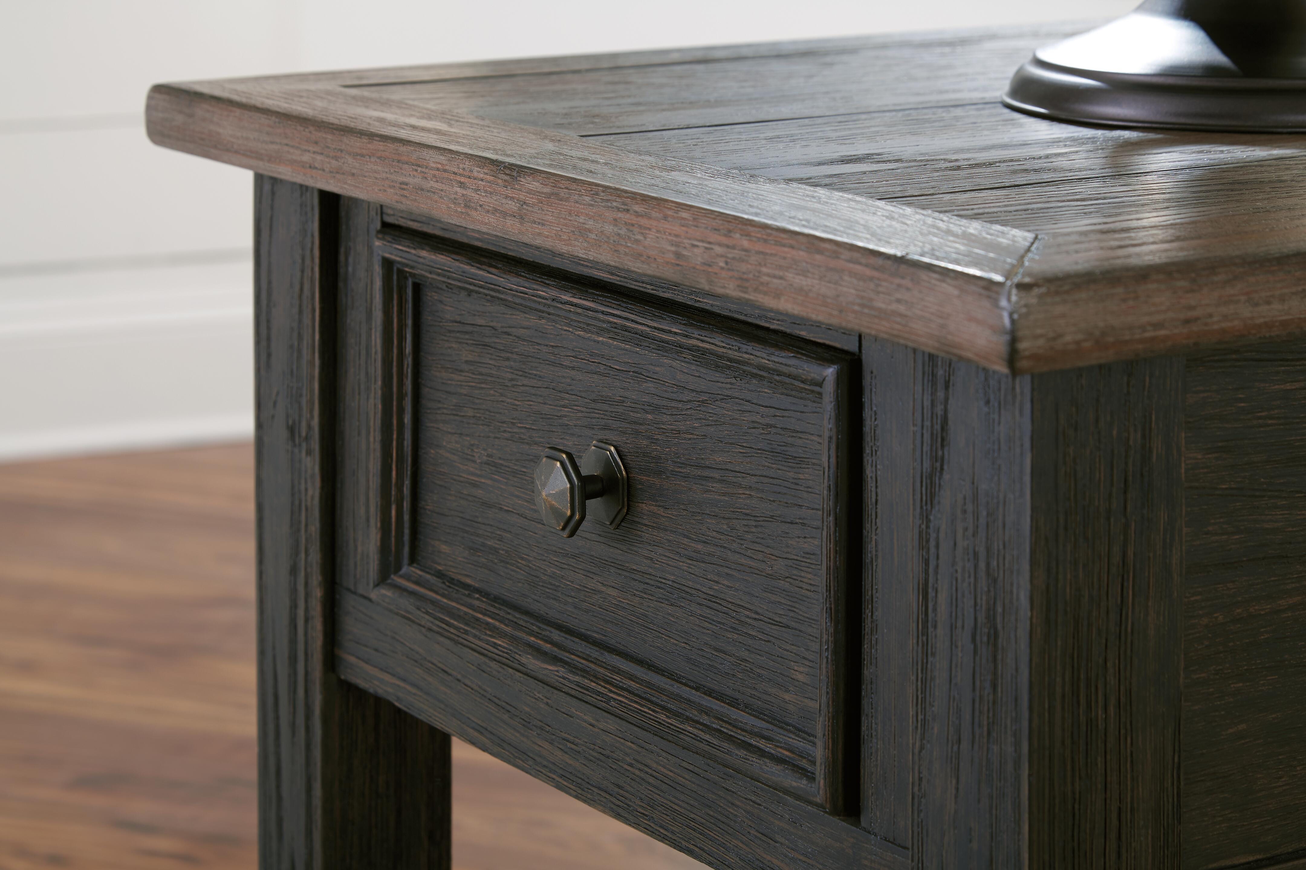 Tyler Creek Table Set - Luxury Home Furniture (MI)