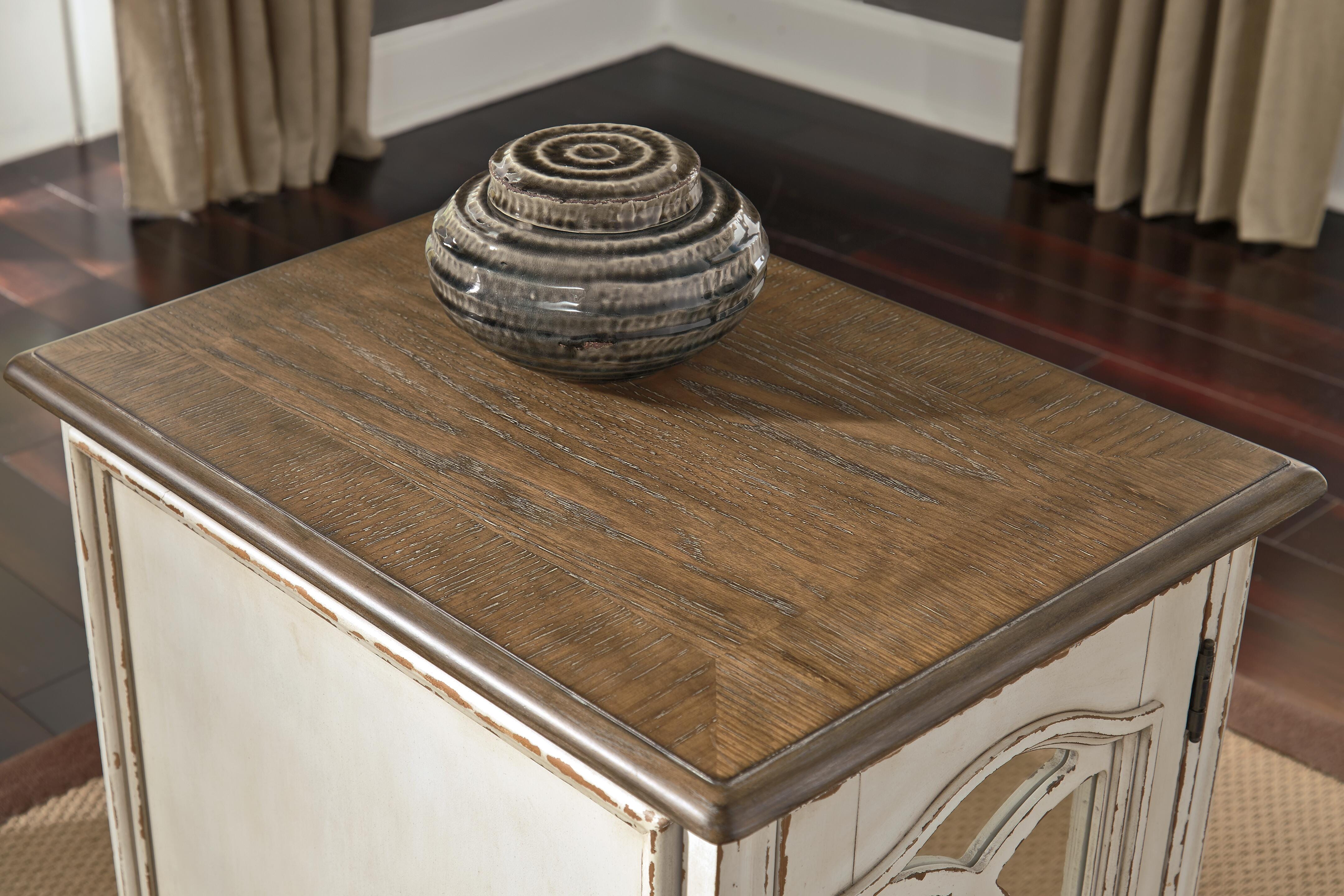 Realyn Occasional Table Set - Luxury Home Furniture (MI)