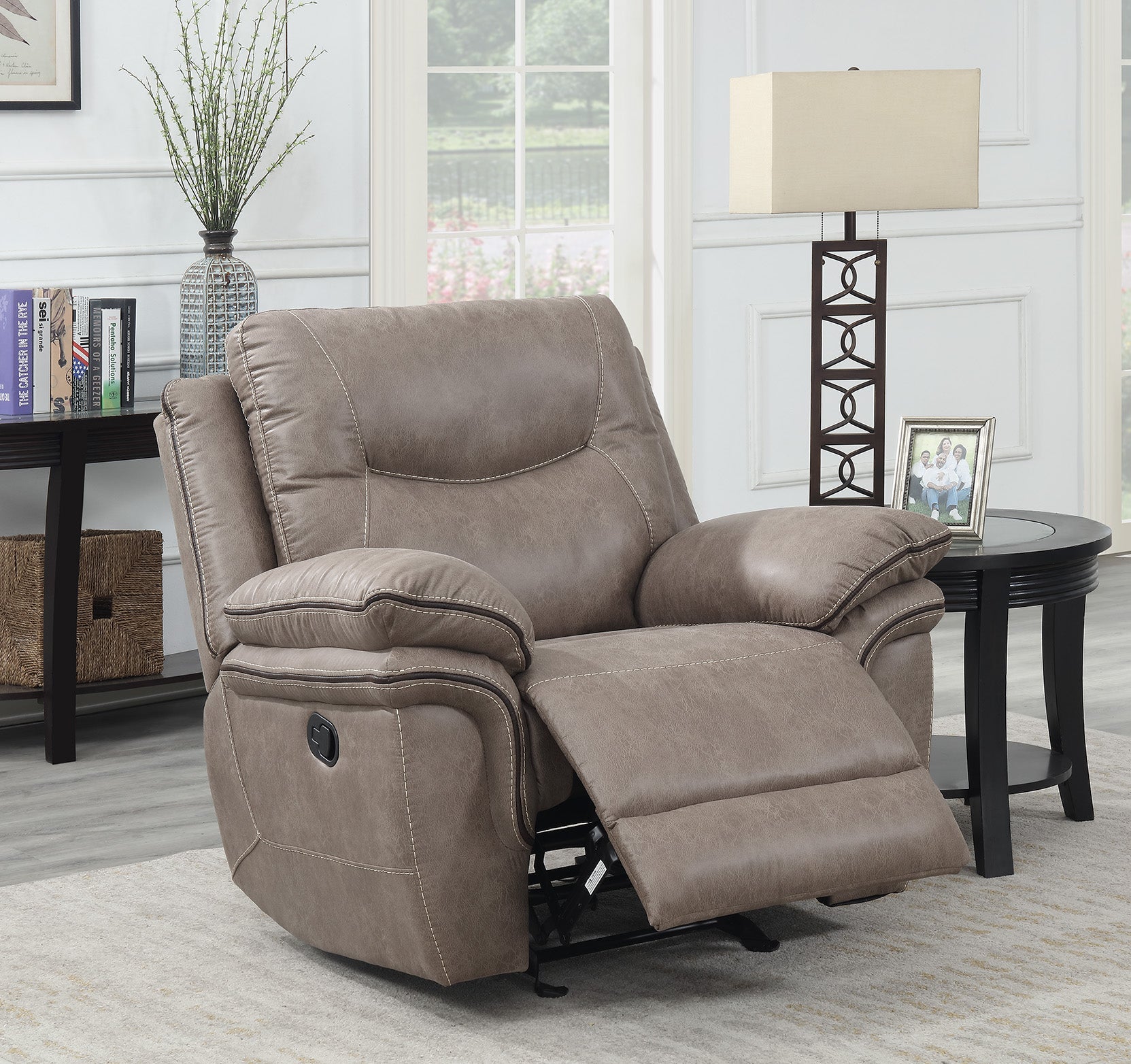 Steve Silver Isabella Manual Glider Recliner in Sand - Luxury Home Furniture (MI)